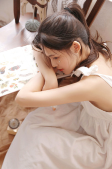 年轻的嫂子播放
